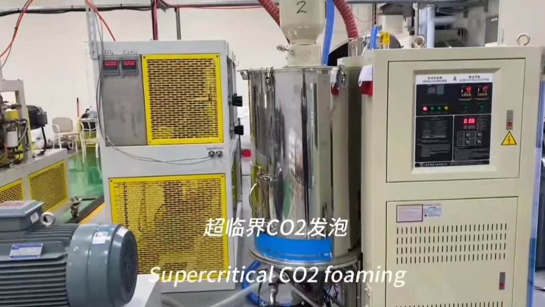 ���R��CO2�l���O��